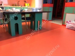Однотонные полы в квартире, матовые и глянцевые, цвет может быть любой по RAL.